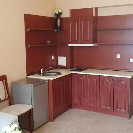 феста първа линия Apartmán *