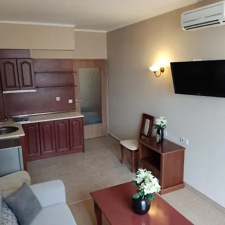 Apartmán феста първа линия